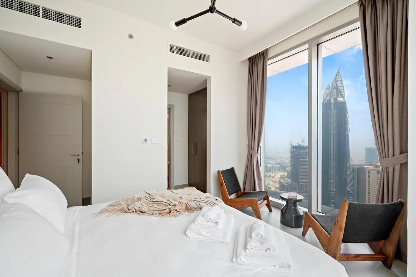 Apartment Dayf-Oli 3 Plus 1 Bedroom Stunning Full Fountain And Burj View Dubai United Arab Emirates