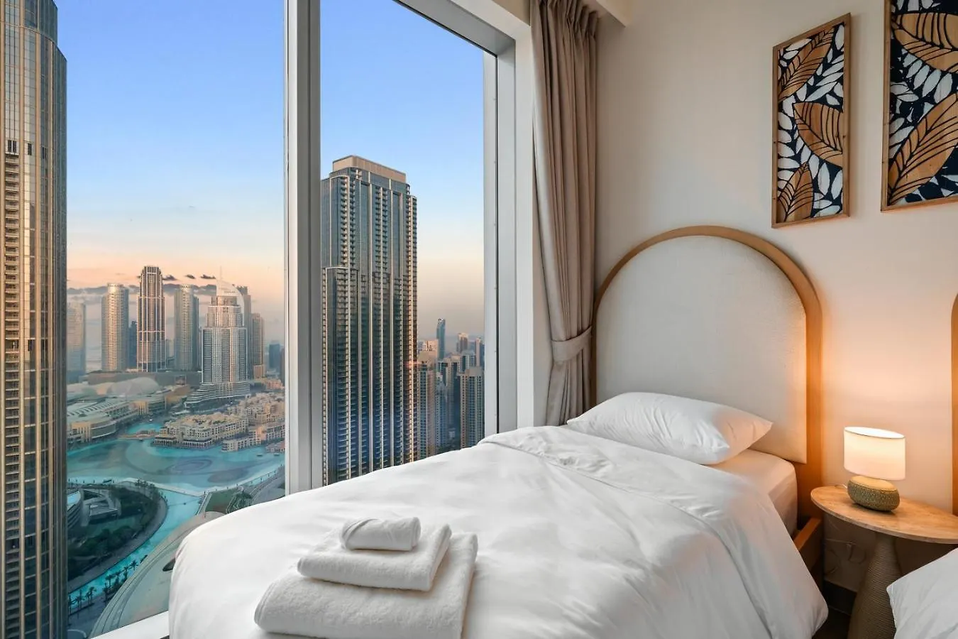Dayf-Oli 3 Plus 1 Bedroom Stunning Full Fountain And Burj View Dubai United Arab Emirates